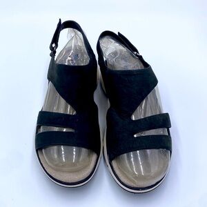 Woman’s bionics leather sandal shoes 6.5 B10019001